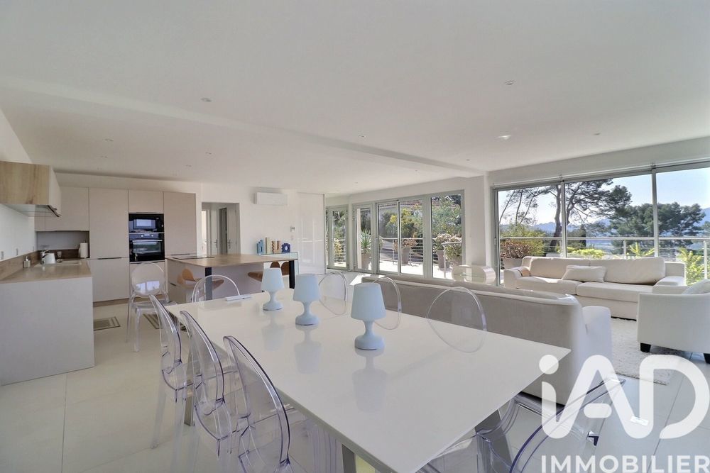 � vendre  Maison Carqueiranne (83320)