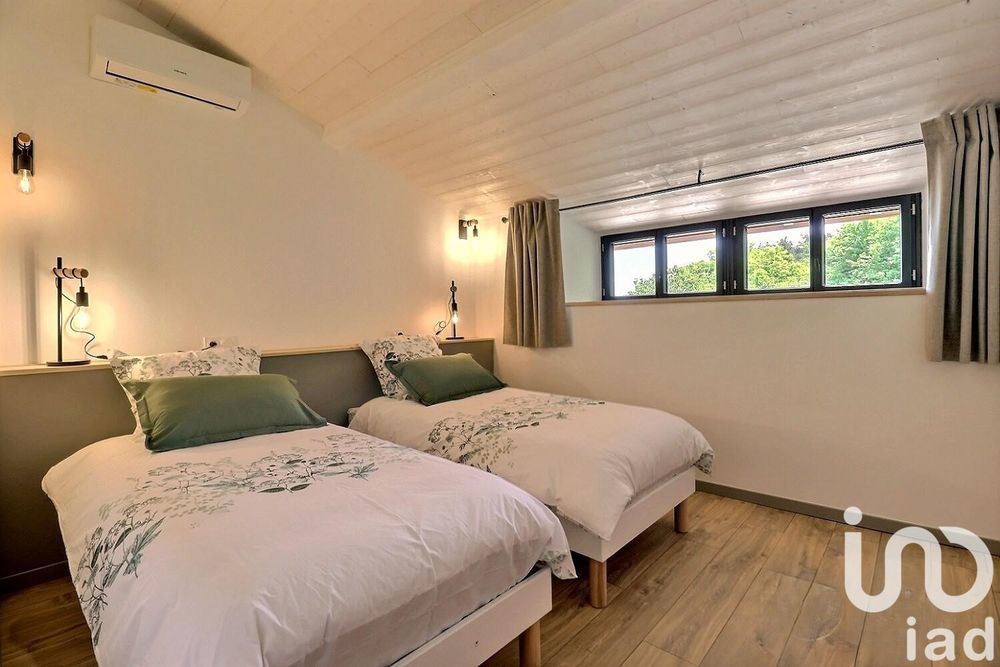 � vendre  Maison Saint-Victor (07410)