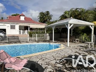  Maison � vendre 9 pi�ces 196 m�