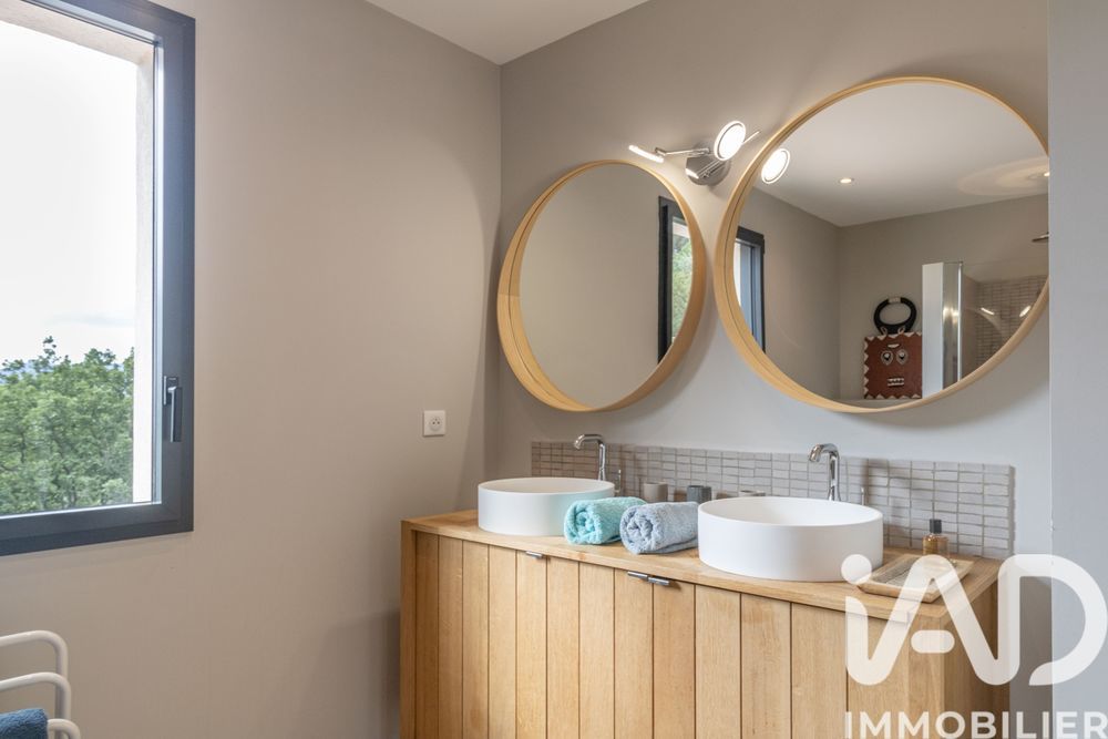 � vendre  Villa Grimaud (83310)