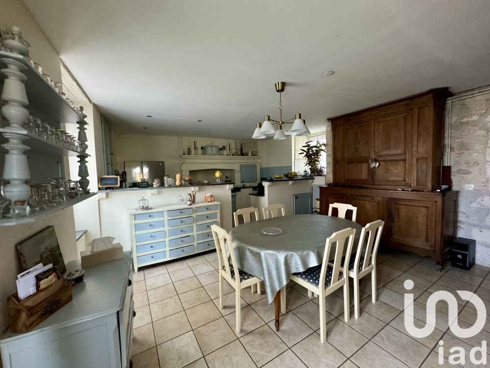 � vendre  Maison Charras (16380)