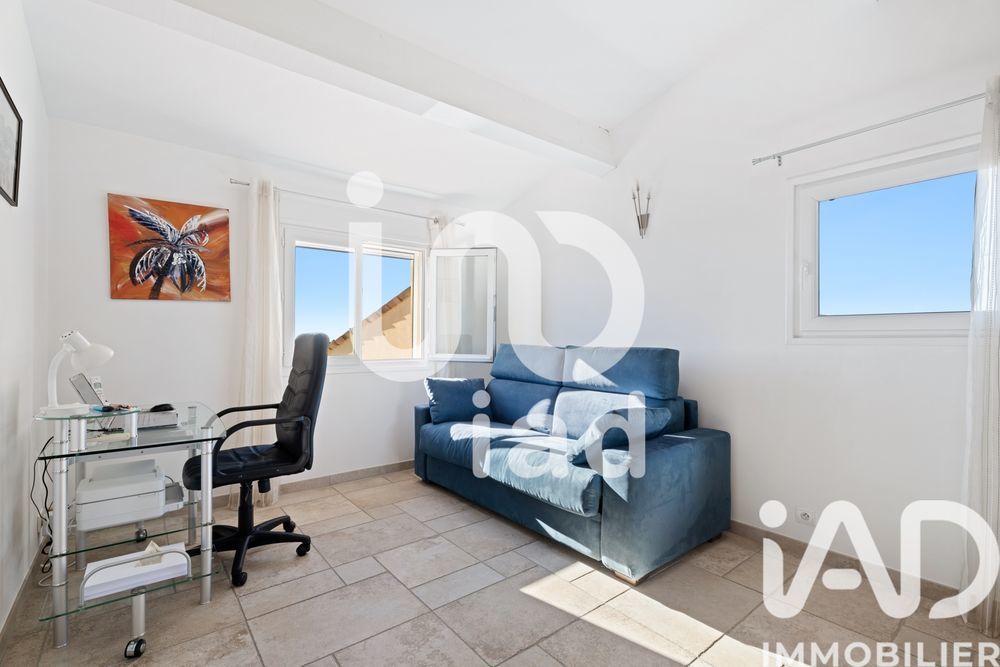� vendre  Maison Saint-Laurent-du-Var (06700)
