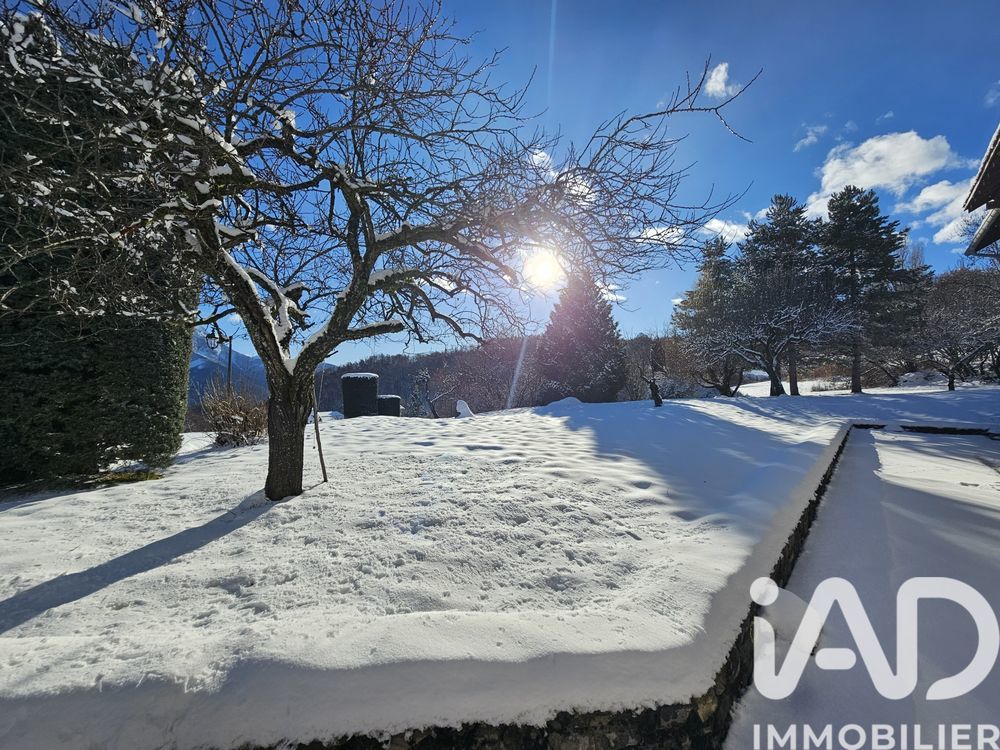 � vendre  Villa Savines-le-Lac (05160)