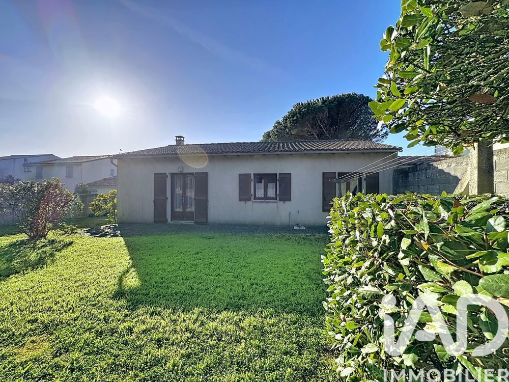 � vendre  Maison Ars-en-R� (17590)