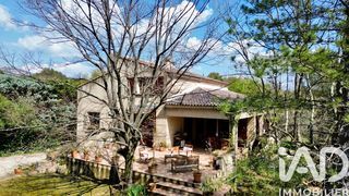  Maison � vendre 6 pi�ces 220 m�