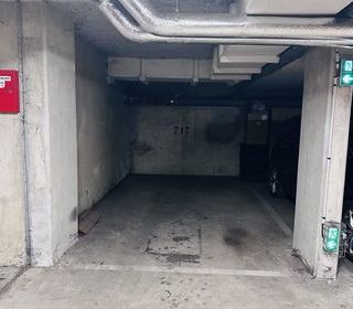  Parking / Garage � vendre 12 m�