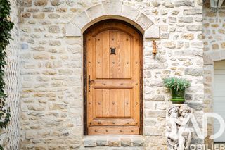  Maison � vendre 8 pi�ces 307 m�