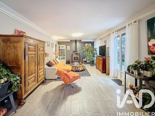  Maison � vendre 8 pi�ces 258 m�