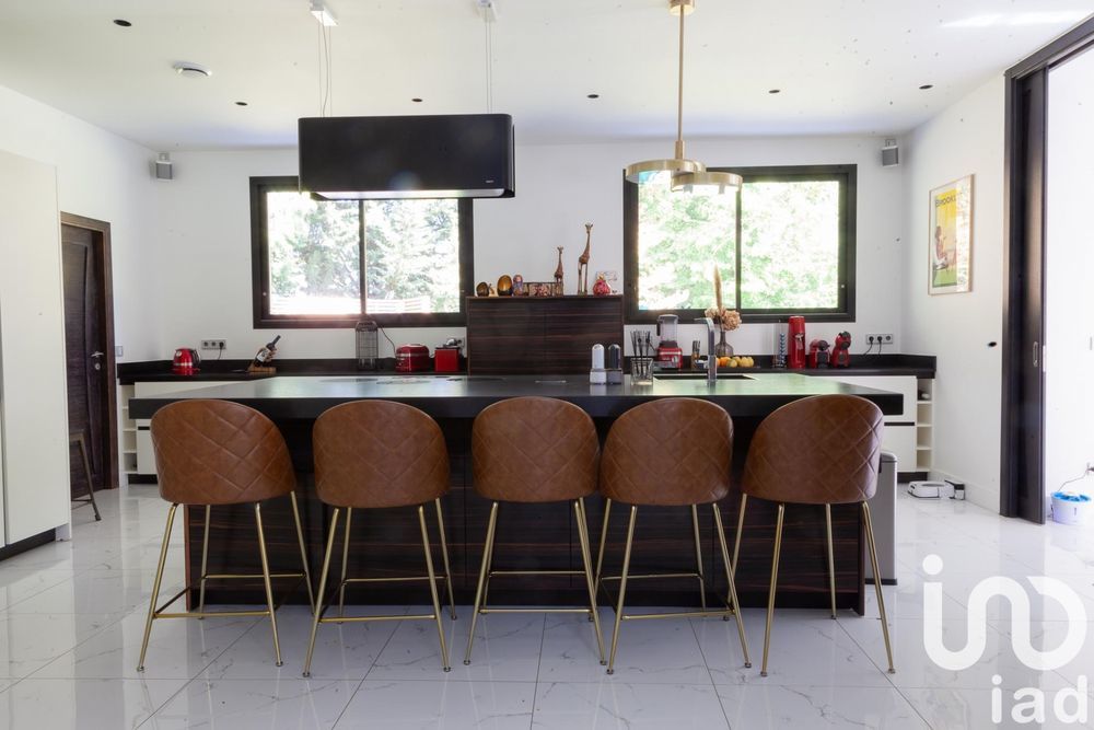 � vendre  Villa Marnes-la-Coquette (92430)