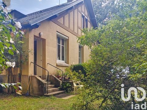   Vente Demeure 10 pi�ces Maison - 10 pi�ce(s) - 241 m�