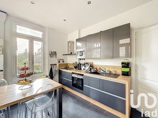  Maison � vendre 8 pi�ces 210 m�