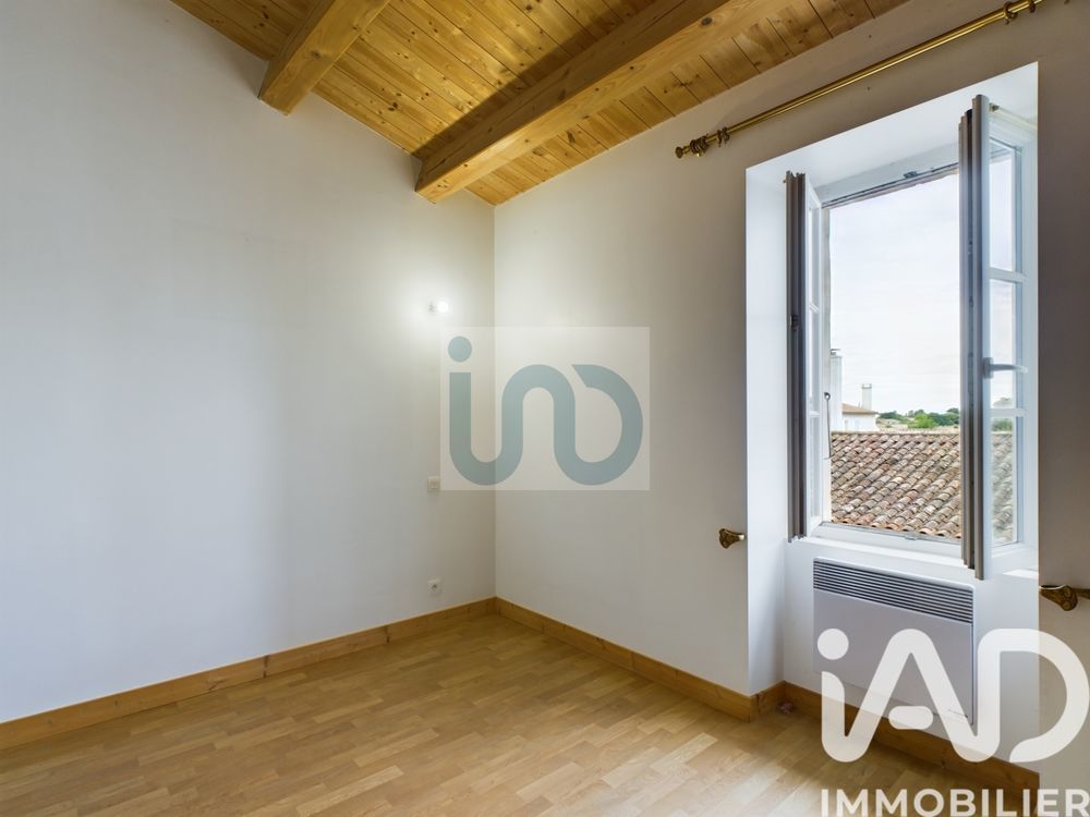 � vendre  Maison Le Bois-Plage-en-R� (17580)