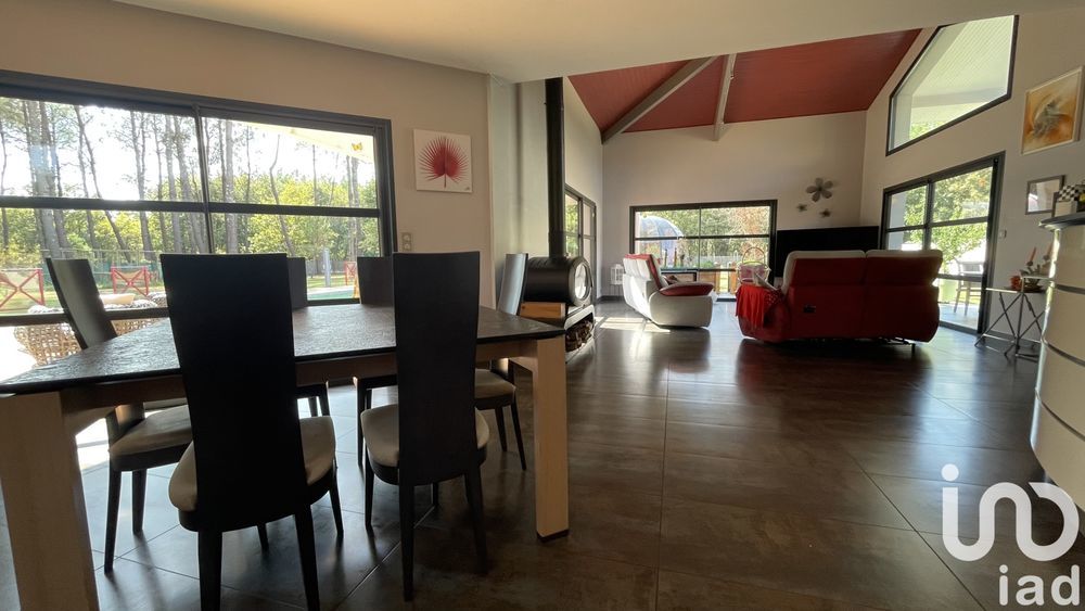 � vendre  Villa Parentis-en-Born (40160)