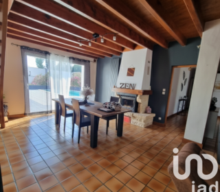  Maison � vendre 9 pi�ces 218 m�