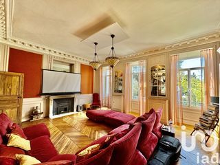  Propri�t�/ch�teau � vendre 10 pi�ces 255 m�