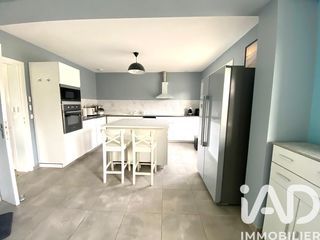  Maison � vendre 10 pi�ces 211 m�