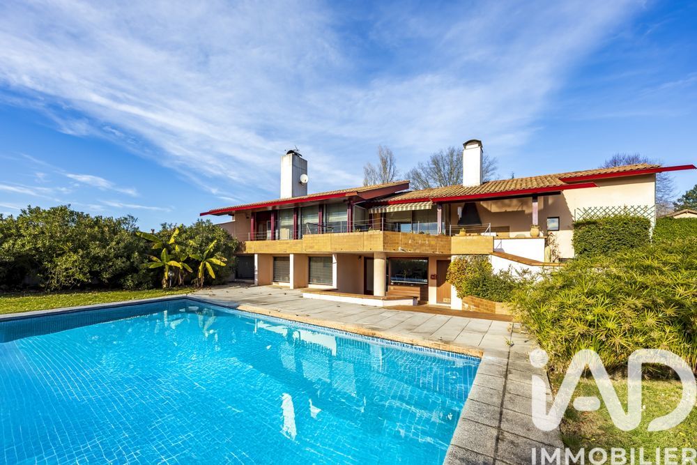 � vendre  Villa Peyrehorade (40300)