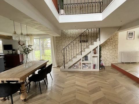   Vente Maison/villa 5 pi�ces Maison - 5 pi�ce(s) - 210 m�