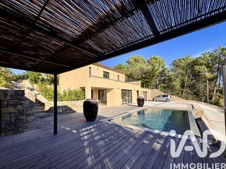  Villa � vendre 5 pi�ces 250 m�