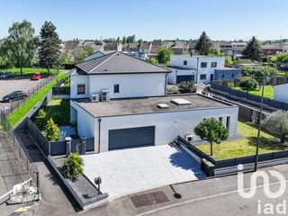  Villa � vendre 8 pi�ces 270 m�