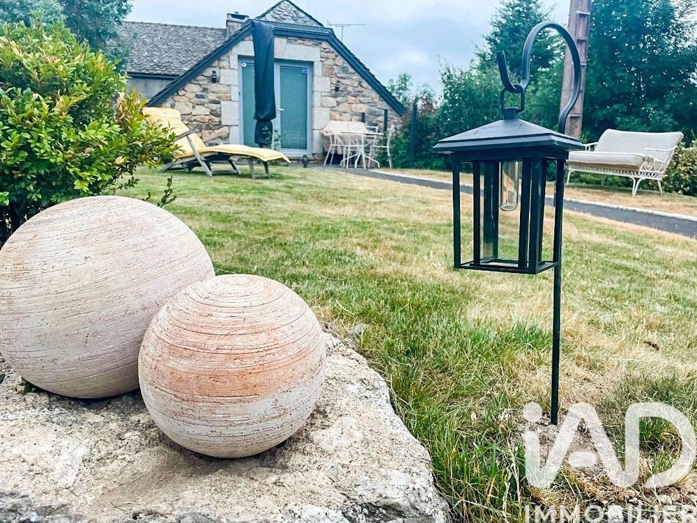 � vendre  Maison Soulages-Bonneval (12210)