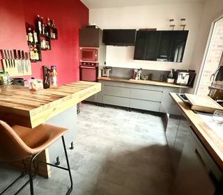  Maison � vendre 9 pi�ces 140 m�