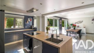  Maison � vendre 9 pi�ces 243 m�