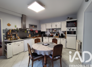  Maison � vendre 9 pi�ces 220 m�