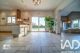  Villa � vendre 8 pi�ces 214 m�