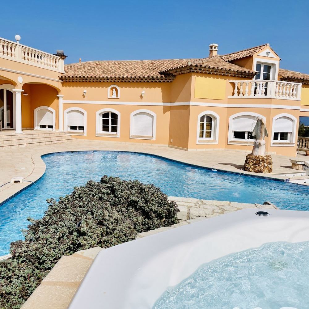 � vendre  Maison Saint-Rapha�l (83700)