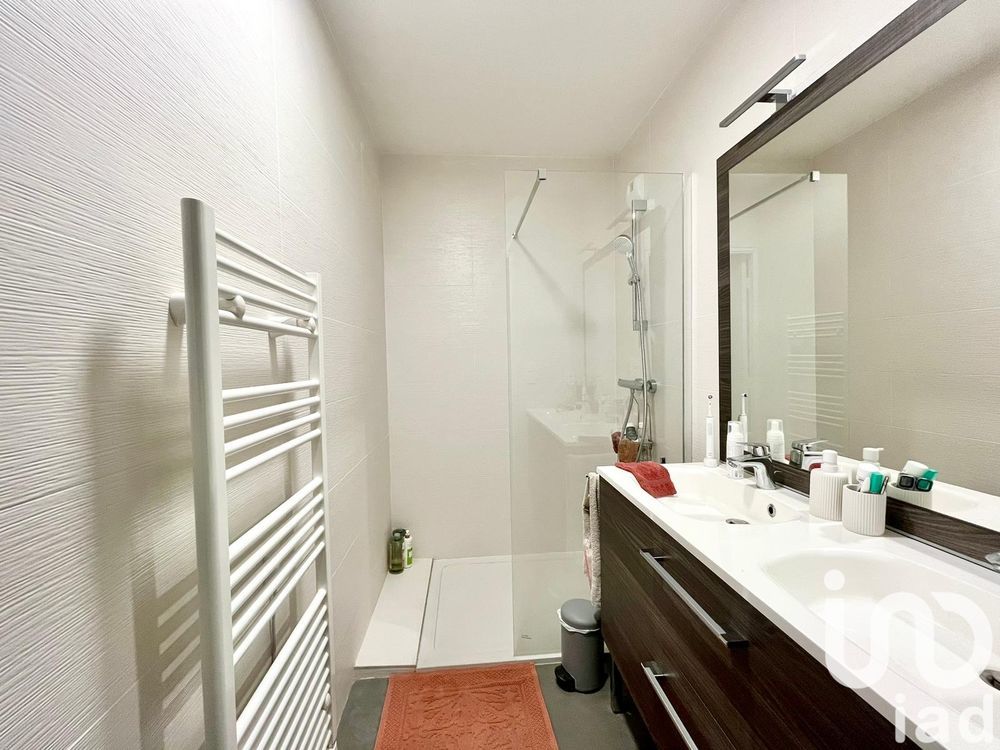 � vendre  Appartement Charbonni�res-les-Bains (69260)