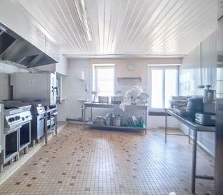  Immeuble � vendre 323 m�