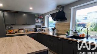  Maison � vendre 9 pi�ces 180 m�