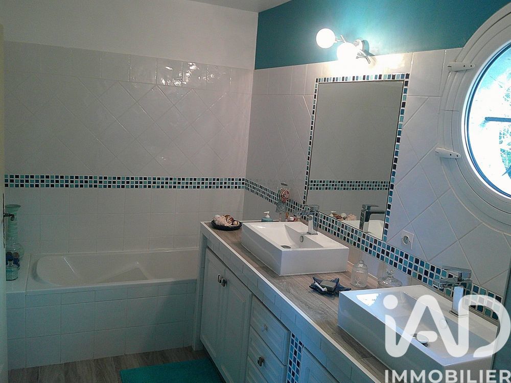 � vendre  Maison �venos (83330)