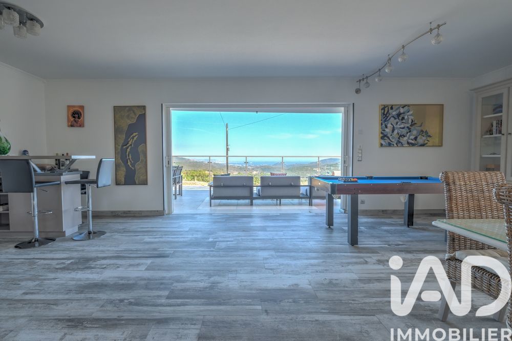 � vendre  Villa Les Adrets-de-l'Est�rel (83600)