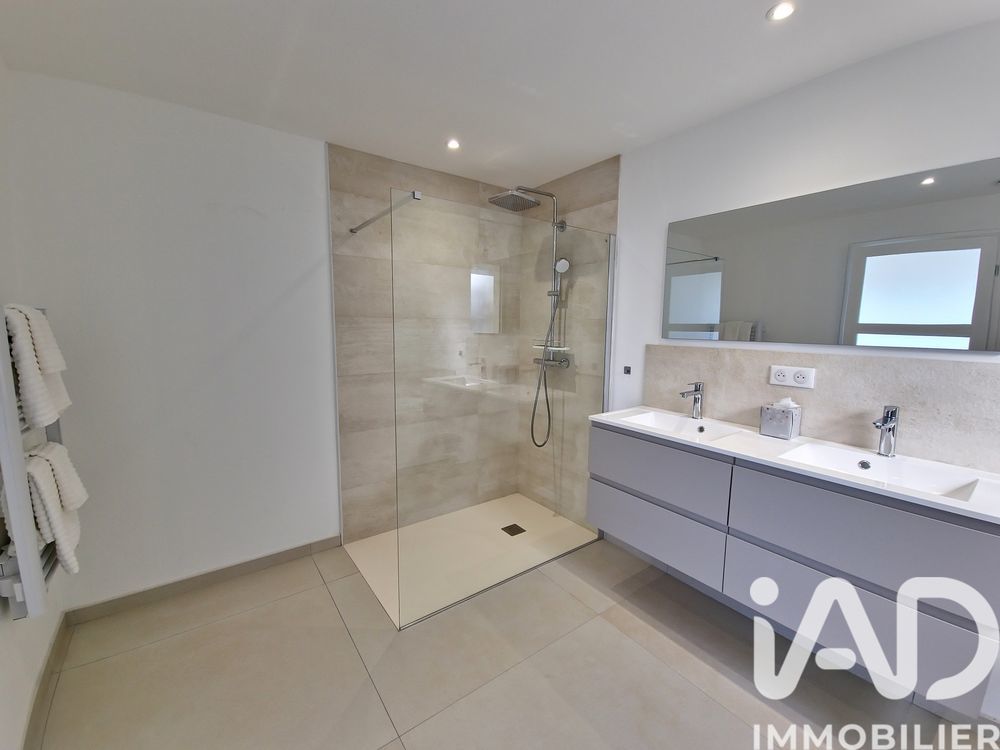 � vendre  Maison Carqueiranne (83320)