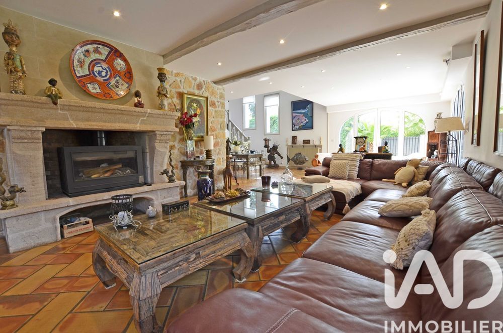 � vendre  Villa Mandelieu-la-Napoule (06210)