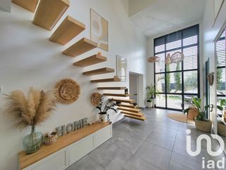  Maison � vendre 9 pi�ces 265 m�