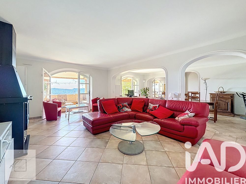 � vendre  Maison Montauroux (83440)