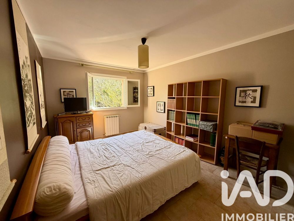 � vendre  Maison Saint-Zacharie (83640)