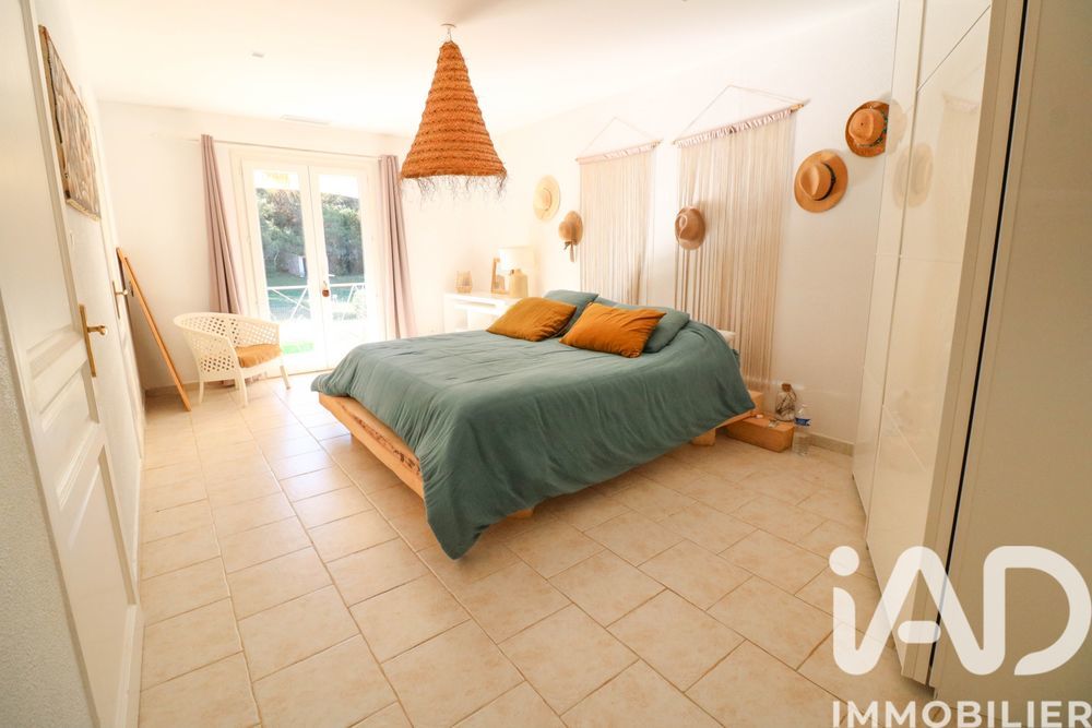 � vendre  Maison N�oules (83136)