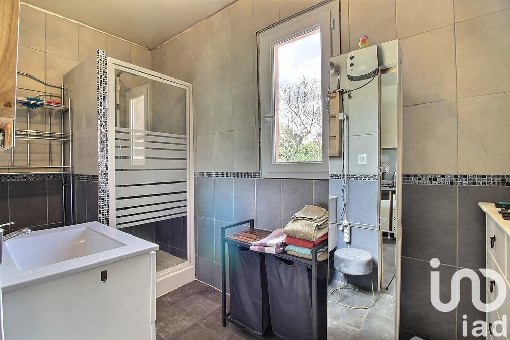 � vendre  Maison La Cadi�re-d'Azur (83740)