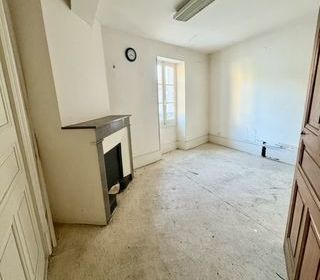  Immeuble � vendre 240 m�