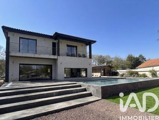  Maison � vendre 7 pi�ces 224 m�