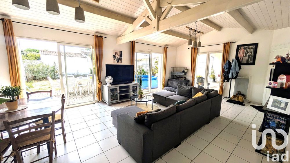 � vendre  Maison Le Bois-Plage-en-R� (17580)