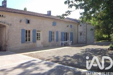   Vente Maison de village 7 pi�ces Maison - 7 pi�ce(s) - 232 m�