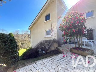  Villa � vendre 7 pi�ces 244 m�