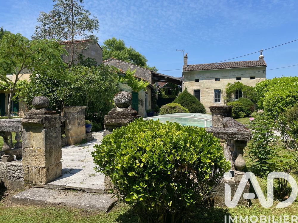 � vendre  Maison Saint-�milion (33330)
