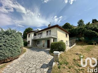  Maison � vendre 8 pi�ces 211 m�