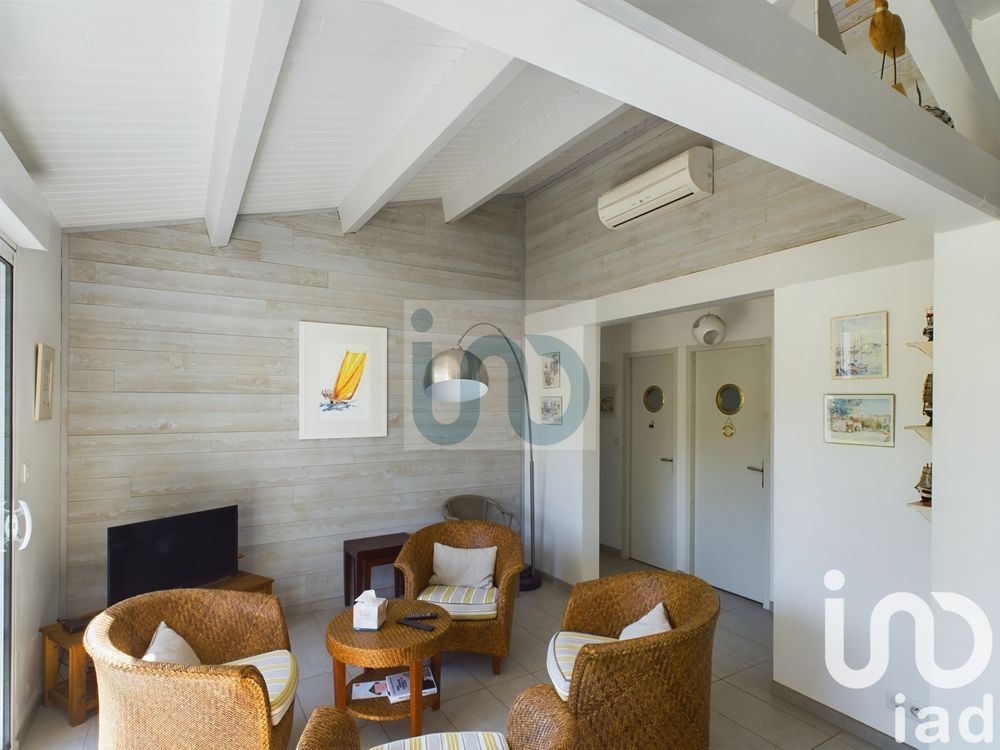 � vendre  Maison Saint-Martin-de-R� (17410)